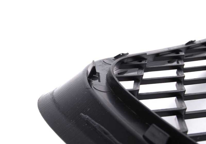 Lower center grille for BMW X5 E70N (OEM 51117222856). Original BMW