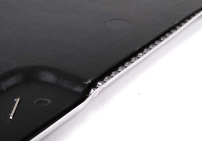 Protección inferior central OEM 51757164155 para BMW E90, E91, E92, E84. Original BMW.
