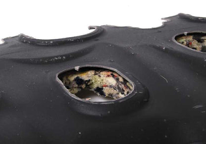 Isolateur acoustique OM 5148212531 Compartiment du tronc supérieur pour la série BMW 3 E46. BMW d'origine.