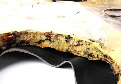 Isolateur acoustique OM 5148212531 Compartiment du tronc supérieur pour la série BMW 3 E46. BMW d'origine.