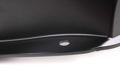 Marco de luz trasera sin pintar izquierdo OEM 51717167525 para BMW Z4 E85. Original BMW.