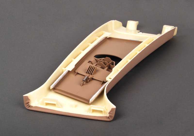 Adorno columna B superior izquierda OEM 51438266947 para BMW Serie 3 E46 (04/1997 - 07/2005) color hellbeige. Original BMW.
