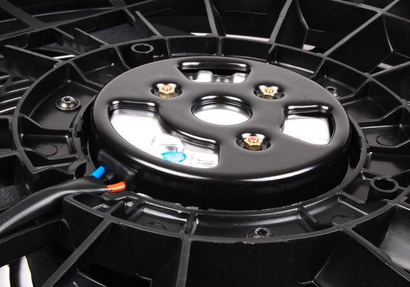 Pressure duct with fan for BMW E53 (OEM 64546921381). Original BMW.