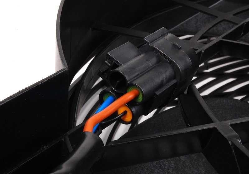 Pressure duct with fan for BMW E53 (OEM 64546921381). Original BMW.