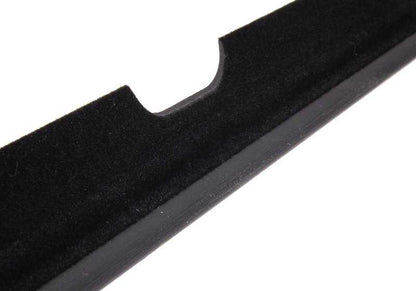 Burlete exterior ventanilla derecha OEM 51221864290 para BMW E12 y E28. Pieza original BMW.