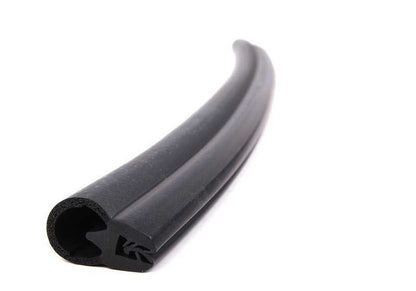 Sellado lateral del capó OEM 51767034165 para BMW E60, E61. Original BMW.