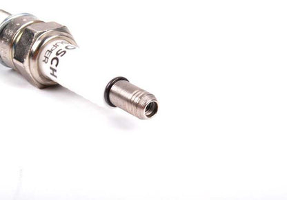 Bujía de encendido OEM 12129065004 para BMW E36, E34, E32, E31, Z3. Original BMW.
