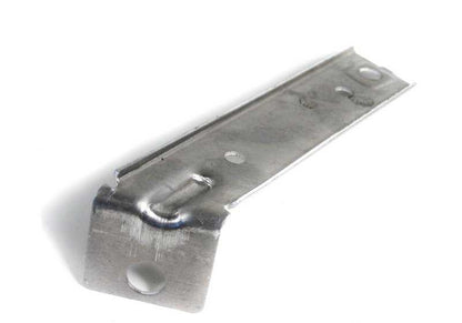 Soporte tapa paso de rueda delantero izquierdo OEM 51718205059 para BMW E39. Original BMW.