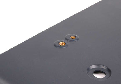 Mormatura posteriore del tronco stampato OEM 51138043223 per BMW E60, E61. BMW originale.