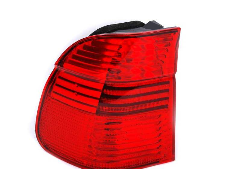 Piloto trasero lateral izquierdo OEM 63216900215 para BMW E39 (Serie 5, 1995-2003). Original BMW.