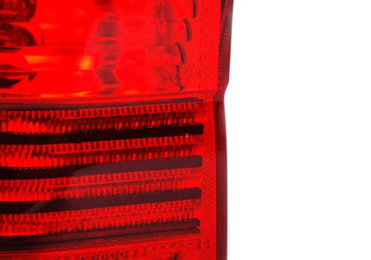 Piloto trasero lateral izquierdo OEM 63216900215 para BMW E39 (Serie 5, 1995-2003). Original BMW.