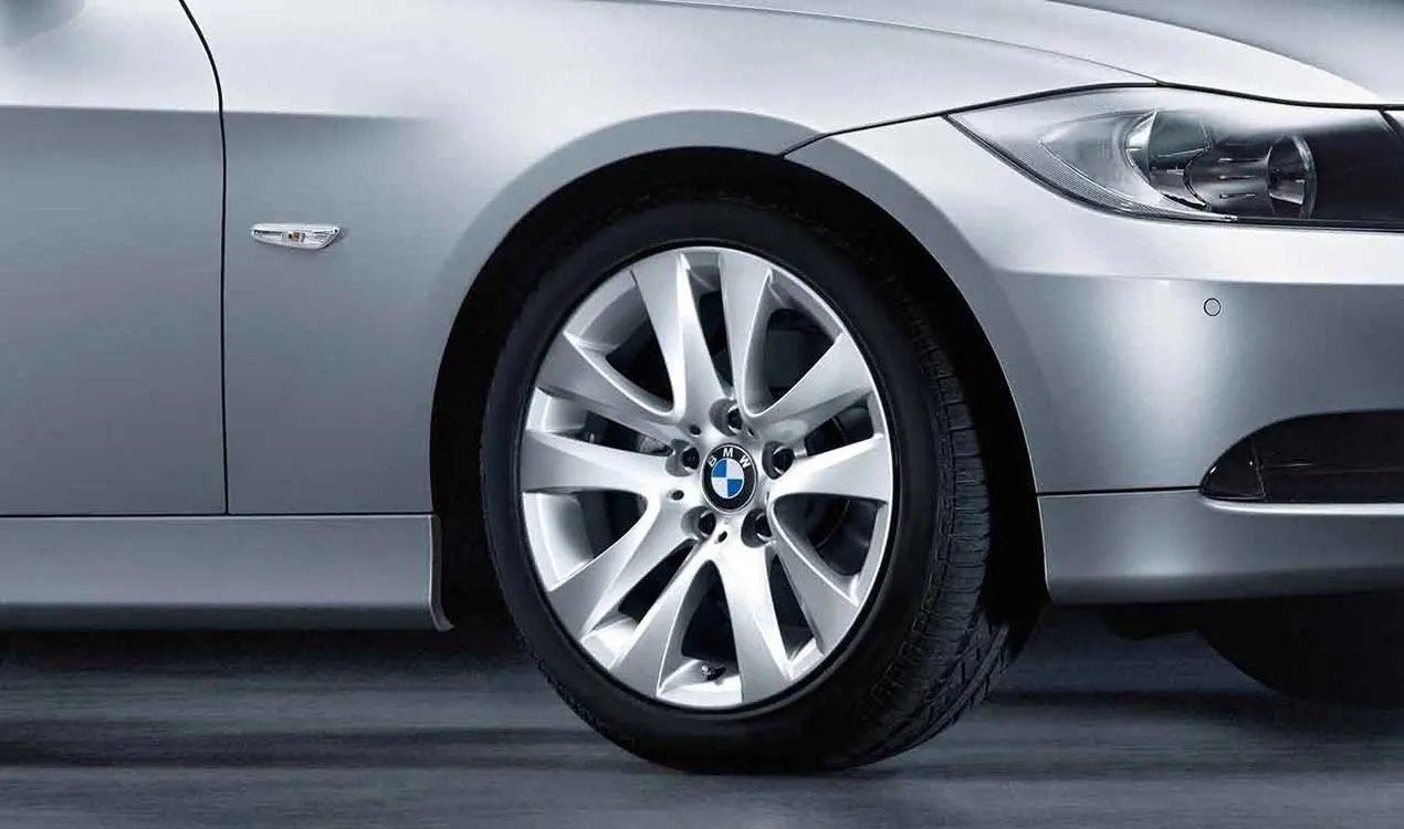 Llantas de Aluminio V-Speiche 338 para BMW E90, E91, E92, E93 (OEM 36116791478). Original BMW