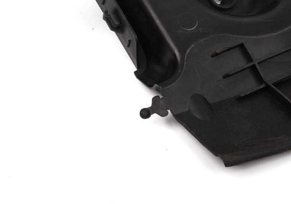 Conducto de aire inferior delantero OEM 51717897173 para BMW E60, E61. Original BMW.