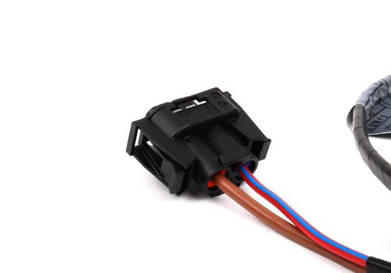 Cable adaptador para ventilador de una velocidad OEM 61116916144 para MINI R50, R52, R53. Compatible con modelos One y Cooper. Original MINI.