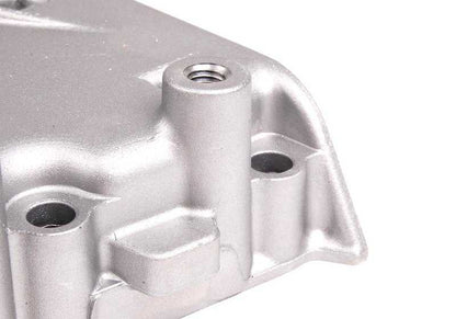 Tapa inferior de cadena de distribución OEM 11147780078 para BMW E46, E39, E38, E53. Original BMW.