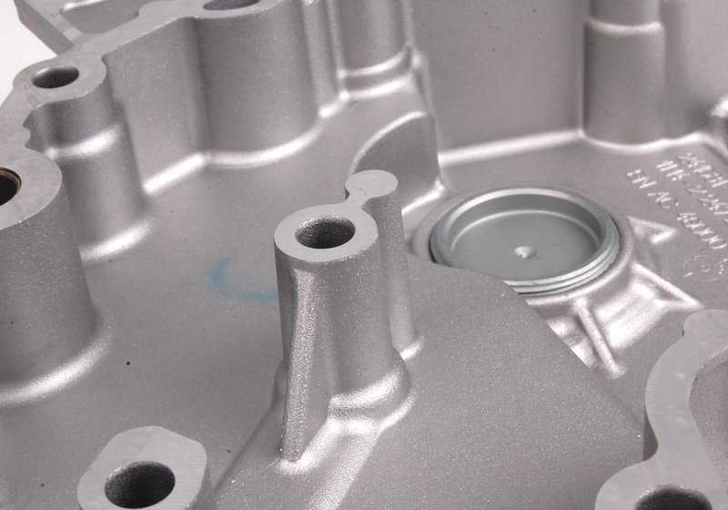 Tapa inferior de cadena de distribución OEM 11147780078 para BMW E46, E39, E38, E53. Original BMW.