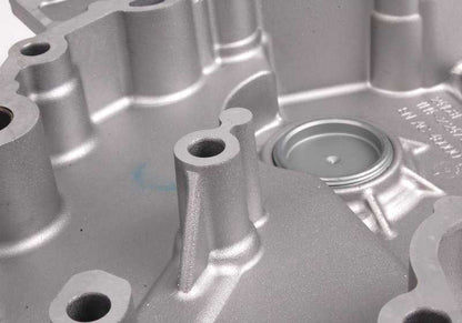 Tapa inferior de cadena de distribución OEM 11147780078 para BMW E46, E39, E38, E53. Original BMW.