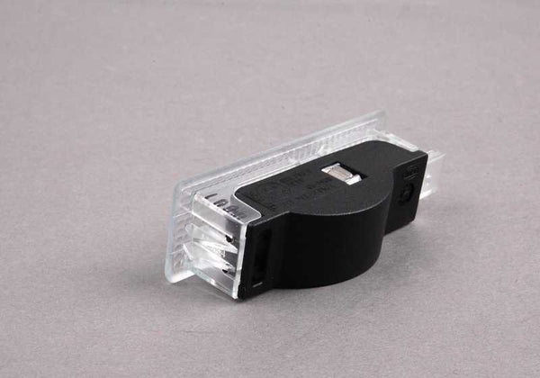 Luz interior para BMW Serie 5 E60N, E61, E61N Serie 6 E63, E64 Serie 7 E65, E66 X3 E83 Z4 E85, E86 (OEM 63316962009). Original BMW