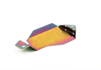 Cubierta metálica OEM 24101422153 para BMW E39 (540i) y E38 (740i, 740d). Compatible con transmisión automática. Original BMW.