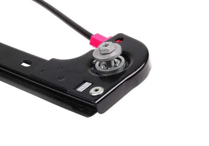 Elevalunas eléctrico delantero derecho OEM 51338125202 para BMW Serie 7 {E38 725tds, 728i} (todos los modelos y variantes entre 1995-2001). Recambio original BMW.