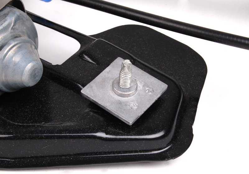 Elevalunas eléctrico delantero derecho OEM 51338125202 para BMW Serie 7 {E38 725tds, 728i} (todos los modelos y variantes entre 1995-2001). Recambio original BMW.