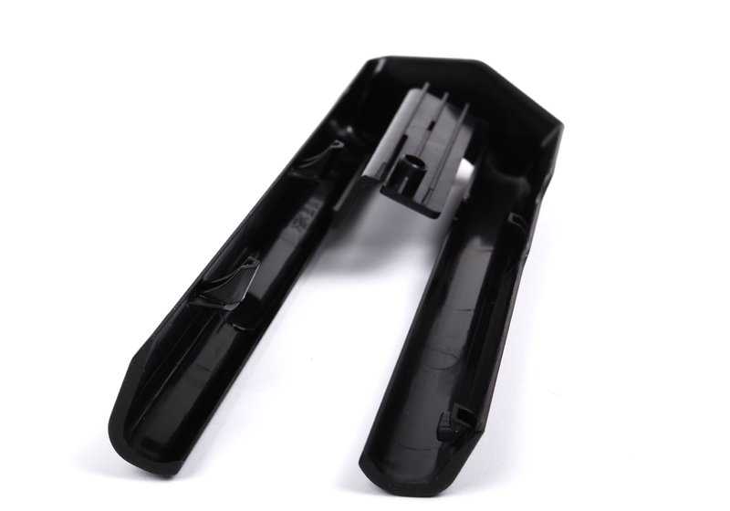 Embellecedor lateral trasero izquierdo OEM 52107007705 para BMW E60, E60N, E61, E61N, E65, E66. Color negro. Original BMW.