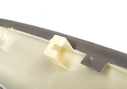 Tapa interior pilar A derecho (gris cielo) OEM 51437066516 para BMW E60, E60N, E61, E61N. Recambio original BMW.