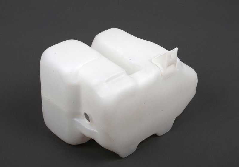 Depósito de líquido limpiaparabrisas OEM 61661375570 para BMW E30 325i xDrive. Compatible con modelos con motor M20, cambio automático o manual, y tracción total. Original BMW.
