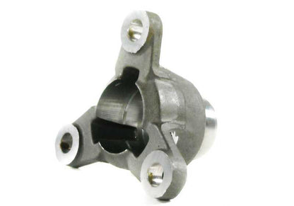 Brida de salida OEM 23211228038 para BMW E28, E34, E24, E23, E32. Compatible con versiones 525i, 535i, M535i, y otras con cambio manual. Pieza original BMW.