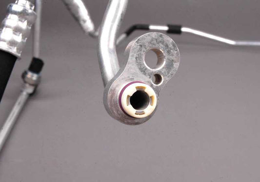 Tube de pression OEM climatisation 64539151734 pour BMW E81, E82, E87, E88, E90, E91, E92, E93, E84. BMW d'origine.