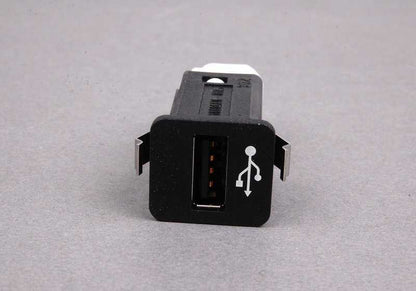 USB connector OEM 84109237656 for BMW E81, E82, E87, E88, E90, E91, E92, E93, E60, E61, F07, F10, F11, E63, E64, F06, F12, F13, F01, F02, F04, E84, E84, E84, E84, E84, E84, E84, E84, E84, E84, E84, E84, F25, F26, E70, E71, E72, E89. BMW original