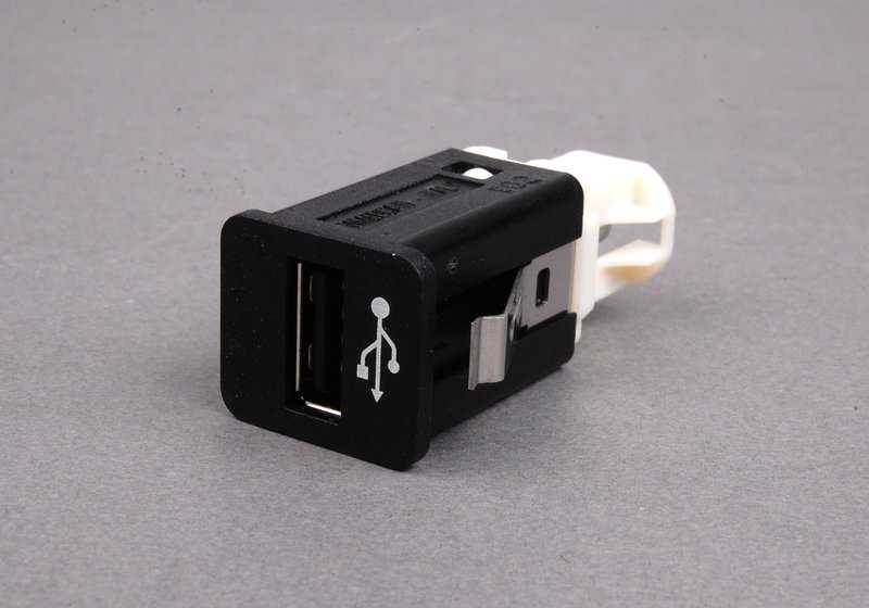 USB connector OEM 84109237656 for BMW E81, E82, E87, E88, E90, E91, E92, E93, E60, E61, F07, F10, F11, E63, E64, F06, F12, F13, F01, F02, F04, E84, E84, E84, E84, E84, E84, E84, E84, E84, E84, E84, E84, F25, F26, E70, E71, E72, E89. BMW original