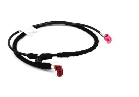 Cavo di connessione CIC / schermo per BMW E81, E82, E87N, E88, E90N, E91N, E92, E92N, E93, E93N, E60, E60N, E61, E61N, E63, E63N, E64, E64N, E84, E89 (OEM 611111) . BMW originale