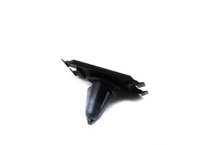Clip OEM 51717055847 para BMW Z4 E85 (2.0i, 2.2i, 2.5i) modelos fabricados entre 2002 y 2008. Pieza de fijación original BMW para molduras laterales y aerodinámica.
