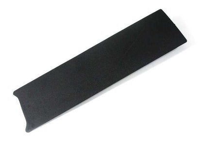 Tapa derecha OEM 51711873624 para BMW Serie 5 E28 (modelos: 518, 518i, 520i) con motores M10 y M20. Compatible con versiones manuales y automáticas (1981-1987). Original BMW.