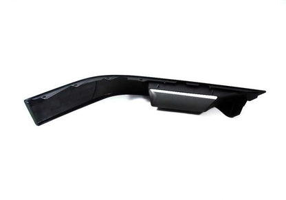 Cubierta izquierda parachoques delantero OEM 51118114365 para BMW E32. Pieza original BMW.
