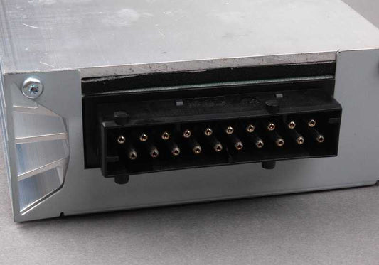 Amplificador estéreo HiFi OEM 65126920461 para BMW E60, E61, E63, E64, E65, E66. Original BMW.