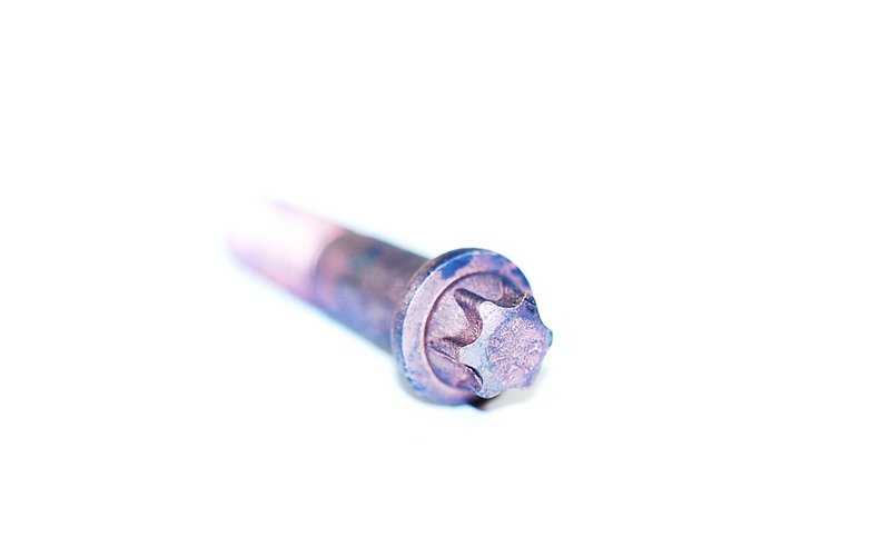 Tornillo Torx OEM 11621318568 para BMW E36, E46, E90, E92, E93, E34, E60, E61, E63, E64, E65, Z3, E85, E86. Original BMW.