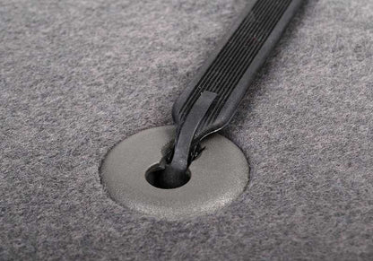 Alfombrilla de maletero con correas de sujeción OEM 51478208359 para BMW E38. Original BMW.