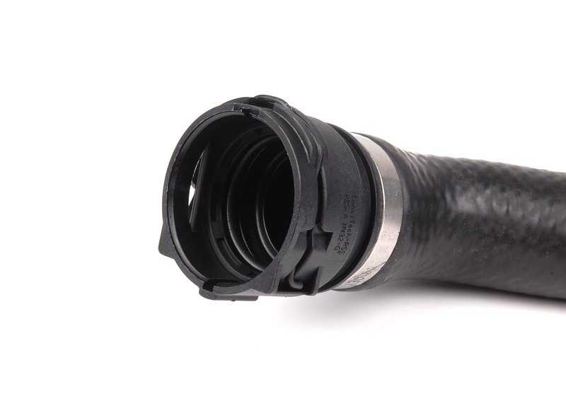 Tubo di raffreddamento OEM 11537508688 per BMW X5 E53 3.0i (M54) con cambiamento manuale e automatico. Compatibile con i modelli realizzati tra il 2000 e il 2006. BMW originale.