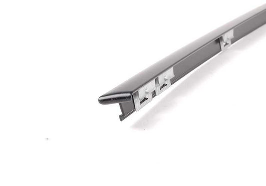 Embellecedor lateral derecho OEM 51328185270 para BMW E39. Pieza original BMW.