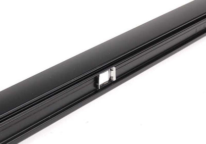 Embellecedor lateral derecho OEM 51328185270 para BMW E39. Pieza original BMW.