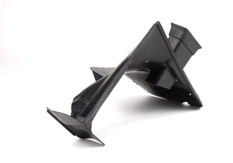 Cubierta izquierda OEM 51711916171 para BMW E30. Original BMW.