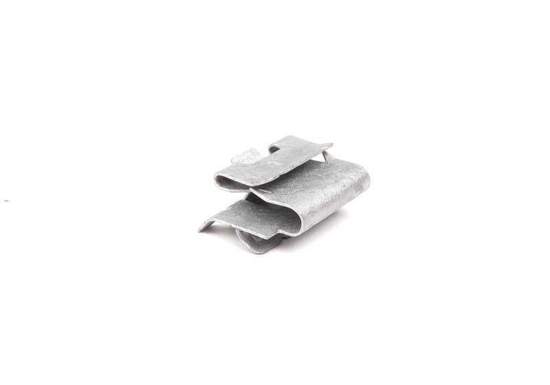 Clip de fijación OEM 51328239496 para BMW X5 E53 (todos los modelos: 3.0d, 3.0i, manual y automático). Original BMW. Ideal para molduras y embellecedores de puertas delanteras y traseras.