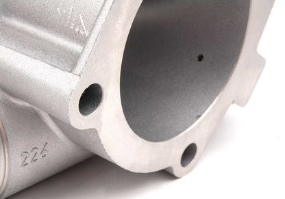 Tapa del termostato OEM 11531268650 para BMW E23, E24, E28, E32, E34 con motor M30. Pieza del sistema de refrigeración. Original BMW.
