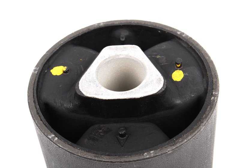 Cojinete de goma para BMW E34 (OEM 31122226528). Original BMW