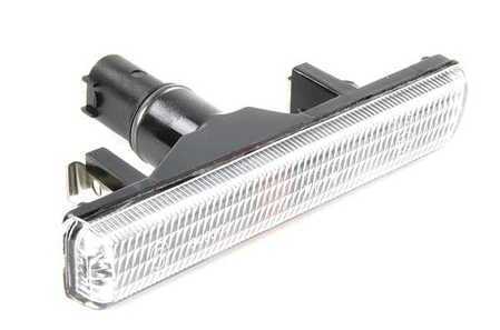 Indicador de dirección adicional derecho blanco OEM 63137165846 para BMW Serie 3 E46, Serie 7 E38. Original BMW.