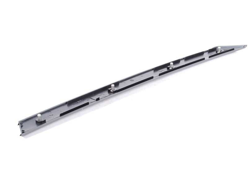 Moldura interior puerta trasera derecha grafito mate OEM 51428213996 para BMW E46 316i. Original BMW.