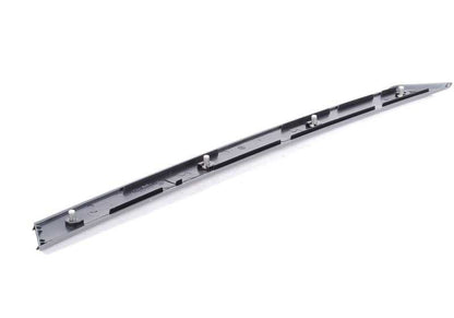 Moldura interior puerta trasera derecha grafito mate OEM 51428213996 para BMW E46 316i. Original BMW.