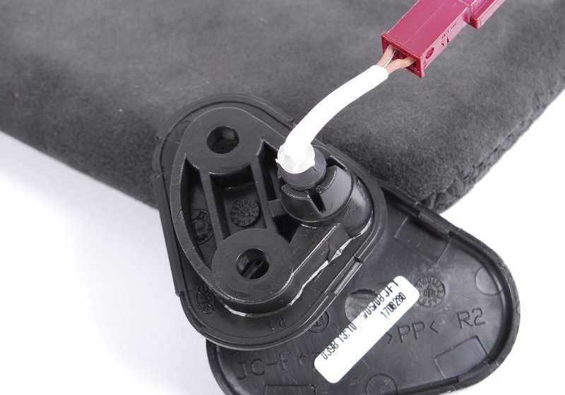 Visera parasol con luz de maquillaje para BMW Serie 5 E39 (OEM 51162693604). Original BMW.